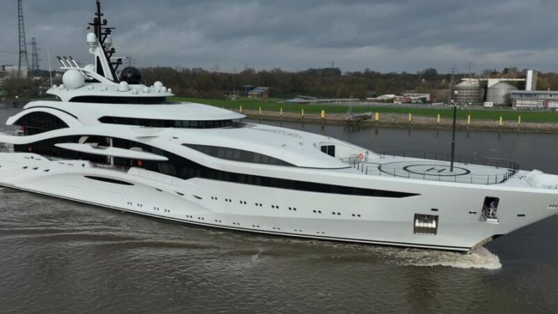 Why Qatar’s Emir Is Spending $40 Million to Service His 404-Foot, $500 Million Superyacht Al Lusail