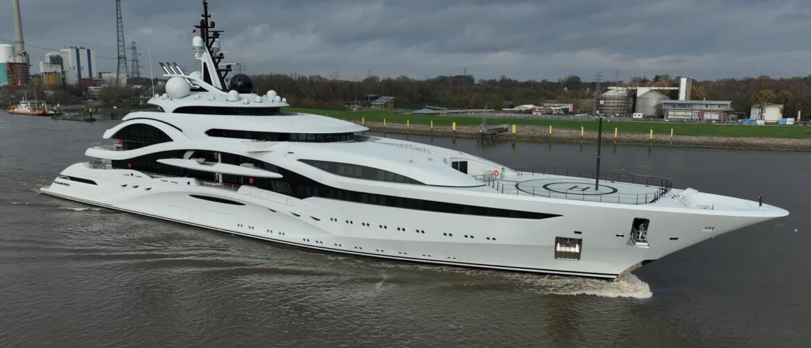 Why Qatar’s Emir Is Spending $40 Million to Service His 404-Foot, $500 Million Superyacht Al Lusail