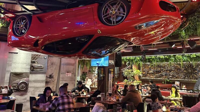 Ferrari on the Ceiling: Inside China’s Wildest Restaurant Where a $300,000 F430 Tells Time Upside Down